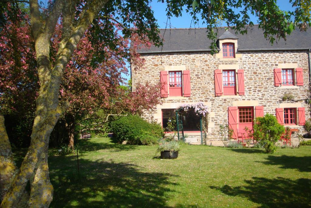 Au Jardin D'Eloise Bed & Breakfast Tremereuc Bagian luar foto