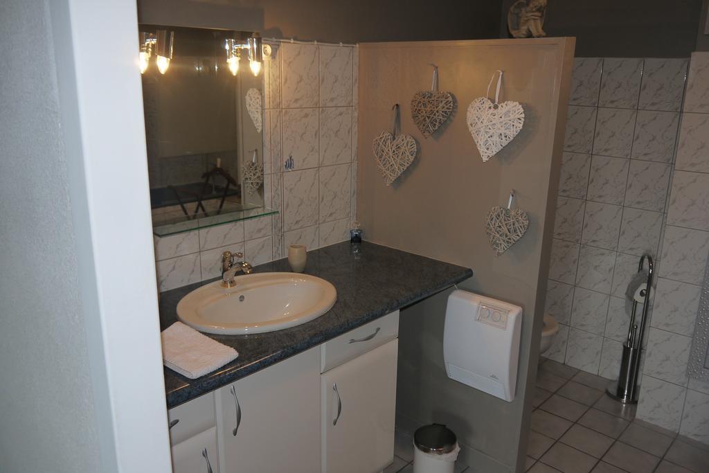 Au Jardin D'Eloise Bed & Breakfast Tremereuc Bagian luar foto