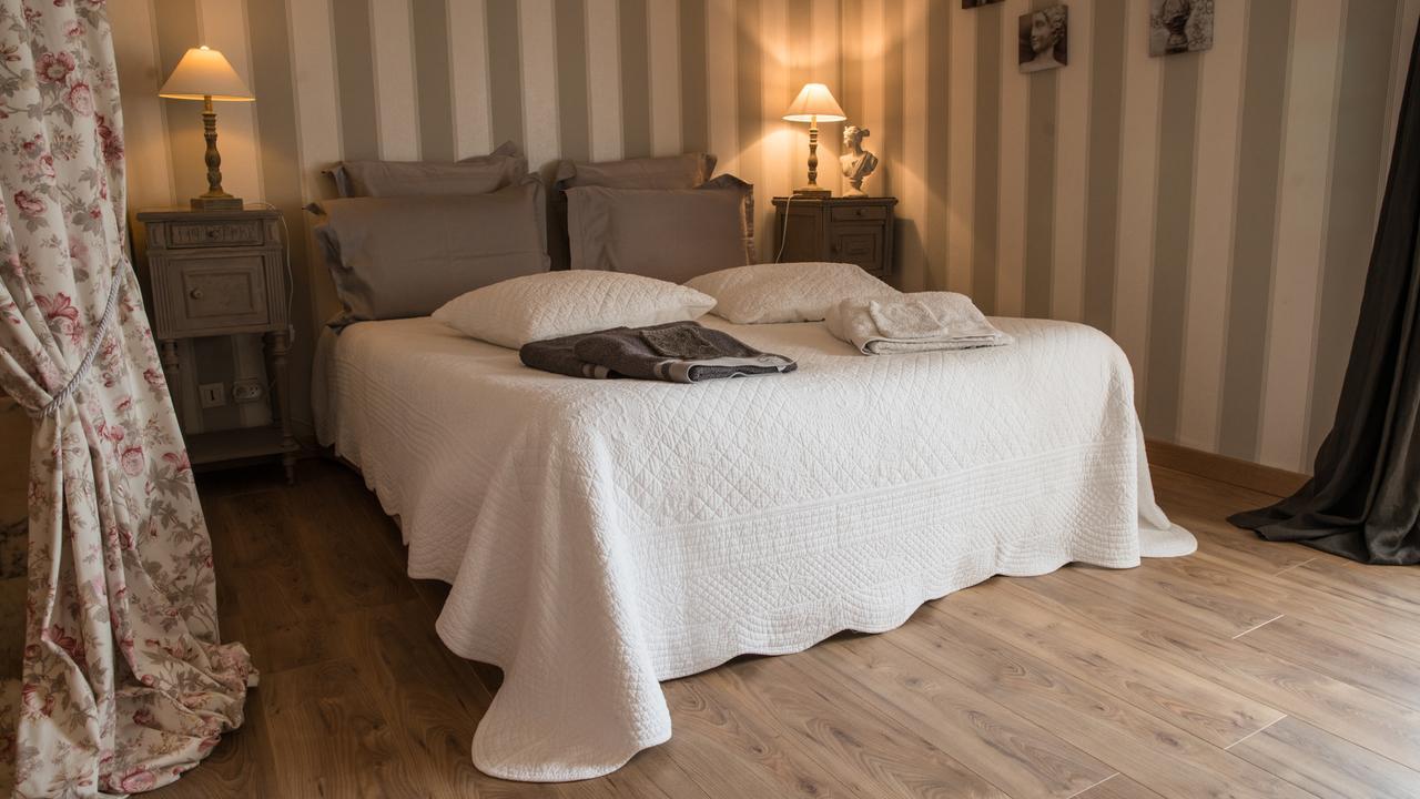 Au Jardin D'Eloise Bed & Breakfast Tremereuc Bagian luar foto